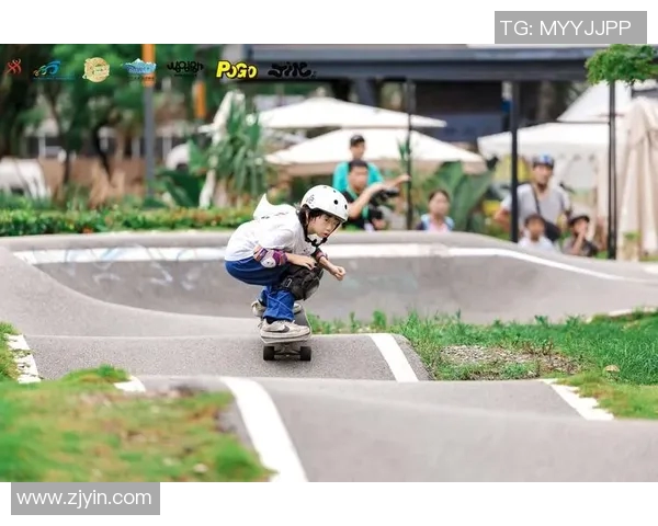 成都滑板队与南京滑板队个人能力全面对比分析赛后复盘