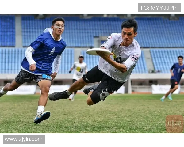 成都飞盘队与杭州飞盘队赛后分析灵活性表现与战术对比