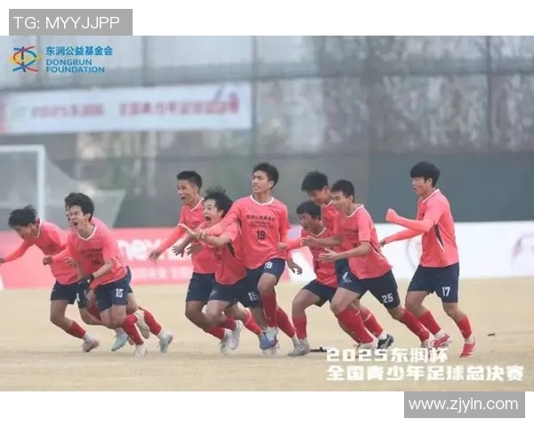 男生中的足球明星们如何在绿茵场上书写青春传奇与梦想之路 男生中的足球明星们如何在绿茵场上书写青春传奇与梦想之路