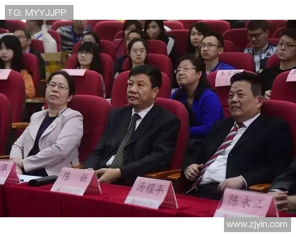 广州羽毛球队个人能力引发热议球员表现与团队合作的深度探讨 广州羽毛球队个人能力引发热议球员表现与团队合作的深度探讨